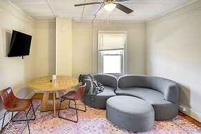 Walk to Dtwn Hudson: Cozy Upstate Apartment