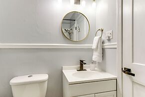 2 Mi to Historic Horse District: Dog-friendly Home