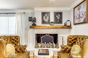 2 Mi to Historic Horse District: Dog-friendly Home