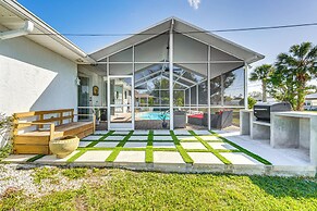 3 Mi to Beach: Pet-friendly Home in Port Charlotte
