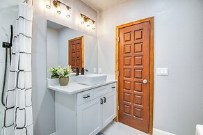 Fishing Paradise: Lake Poinsett Home w/ Deck!