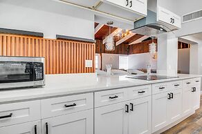 Fishing Paradise: Lake Poinsett Home w/ Deck!