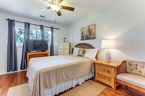 2 Mi to Airport: College Park Home w/ Grill!