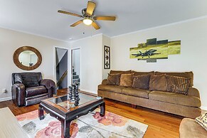 2 Mi to Airport: College Park Home w/ Grill!