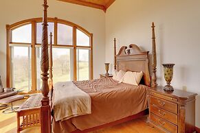 366 Shared Acres, Lake Access: Ozark Getaway!