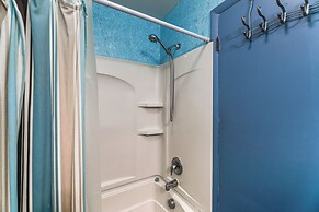 Spacious Family Home: 9 Mi to Ocean City Boardwalk