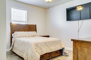 Private Hot Tub + Putting Green: El Paso Getaway!