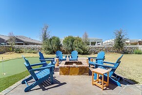 Private Hot Tub + Putting Green: El Paso Getaway!