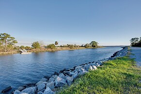 Relax & Refresh: Waterfront Cottage in Panacea
