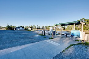 Relax & Refresh: Waterfront Cottage in Panacea