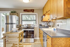 Relax & Refresh: Waterfront Cottage in Panacea