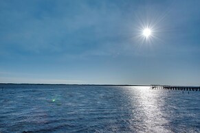 Relax & Refresh: Waterfront Cottage in Panacea