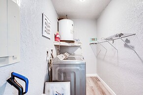 2 Mi to Beach: Canal-front Home in Hernando Beach