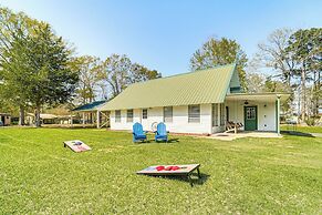 Boat & Swim: Lakefront Toledo Bend Retreat!