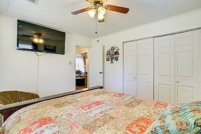 Boat & Swim: Lakefront Toledo Bend Retreat!