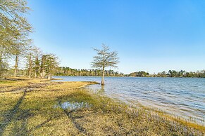Boat & Swim: Lakefront Toledo Bend Retreat!