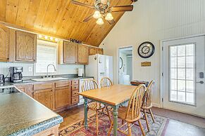 Boat & Swim: Lakefront Toledo Bend Retreat!
