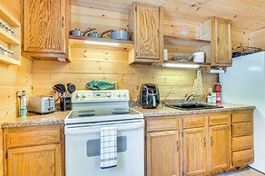 Hiking & Snowmobile Trails On-site: Alton Retreat!