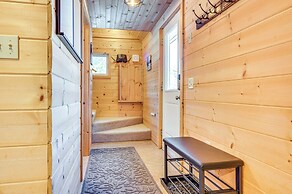 Hiking & Snowmobile Trails On-site: Alton Retreat!