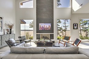 Private Dock & River Views: Modern Gem in Waterloo