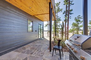 Private Dock & River Views: Modern Gem in Waterloo