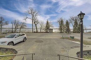 Fire Pit, Waterfront + Boat Dock: Detroit Lake Gem