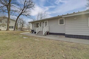 Fire Pit, Waterfront + Boat Dock: Detroit Lake Gem
