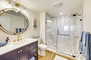 Steps to Clark Lake: Cozy Apartment w/ Hot Tub