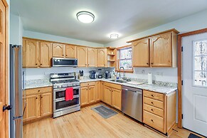 2 Mi to Sparta: Peaceful 'deer River Retreat'