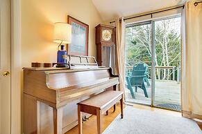 Furnished Deck: Retreat on Mashpee River!