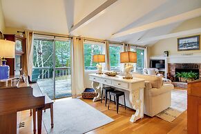 Furnished Deck: Retreat on Mashpee River!