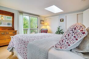Furnished Deck: Retreat on Mashpee River!