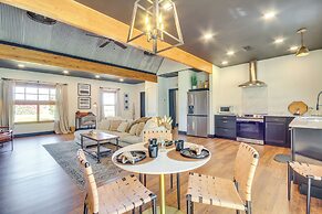 'all About the Buzz' Cottage w/ Patio & Yard!