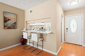 Cozy Getaway Bright Clean Fully Equipped