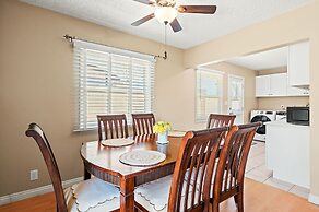 Cozy Getaway Bright Clean Fully Equipped