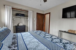 Pocono Lake Getaway - Serene 3br Home 3 Bedroom Home