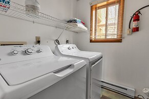 Pocono Lake Getaway - Serene 3br Home 3 Bedroom Home