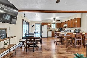 Pocono Lake Getaway - Serene 3br Home 3 Bedroom Home
