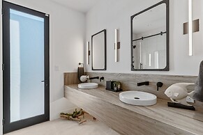 Ocean Whispers 4 Bedroom Home