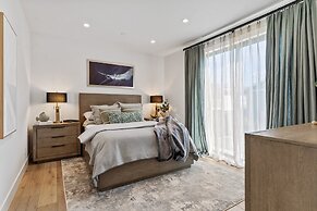 Ocean Whispers 4 Bedroom Home