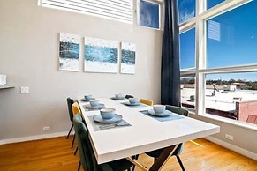 Modern Comfort In The Heart Of Museum District 3 Bedroom Townhouse