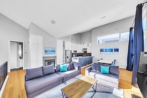 Modern Comfort In The Heart Of Museum District 3 Bedroom Townhouse