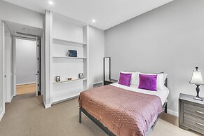 Modern Comfort In The Heart Of Museum District 3 Bedroom Townhouse