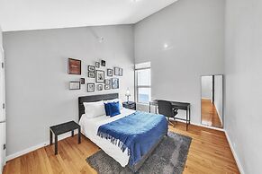 Modern Comfort In The Heart Of Museum District 3 Bedroom Townhouse