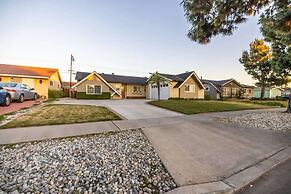 @ Marbella Lane - Charming 4BR Bungalo for Relaxing Retreat
