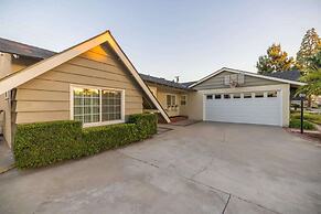 @ Marbella Lane - Charming 4BR Bungalo for Relaxing Retreat