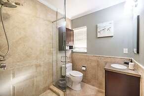 @ Marbella Lane - Charming 4BR Bungalo for Relaxing Retreat