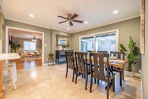 @ Marbella Lane - Charming 4BR Bungalo for Relaxing Retreat