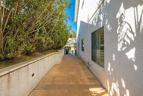 @ Marbella Lane - Captivating Home W/pool