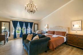 @ Marbella Lane - Captivating Home W/pool